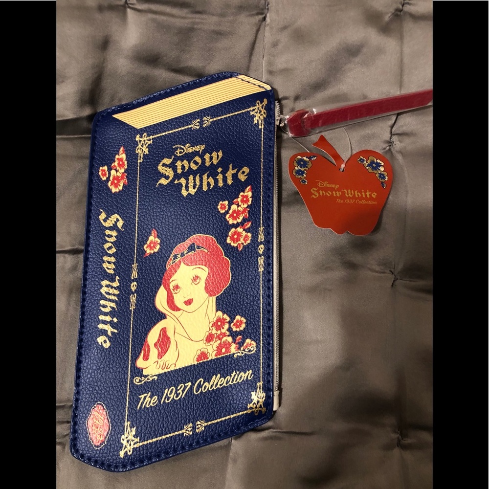 NWT Besame Snow White Collab Makeup Pouch